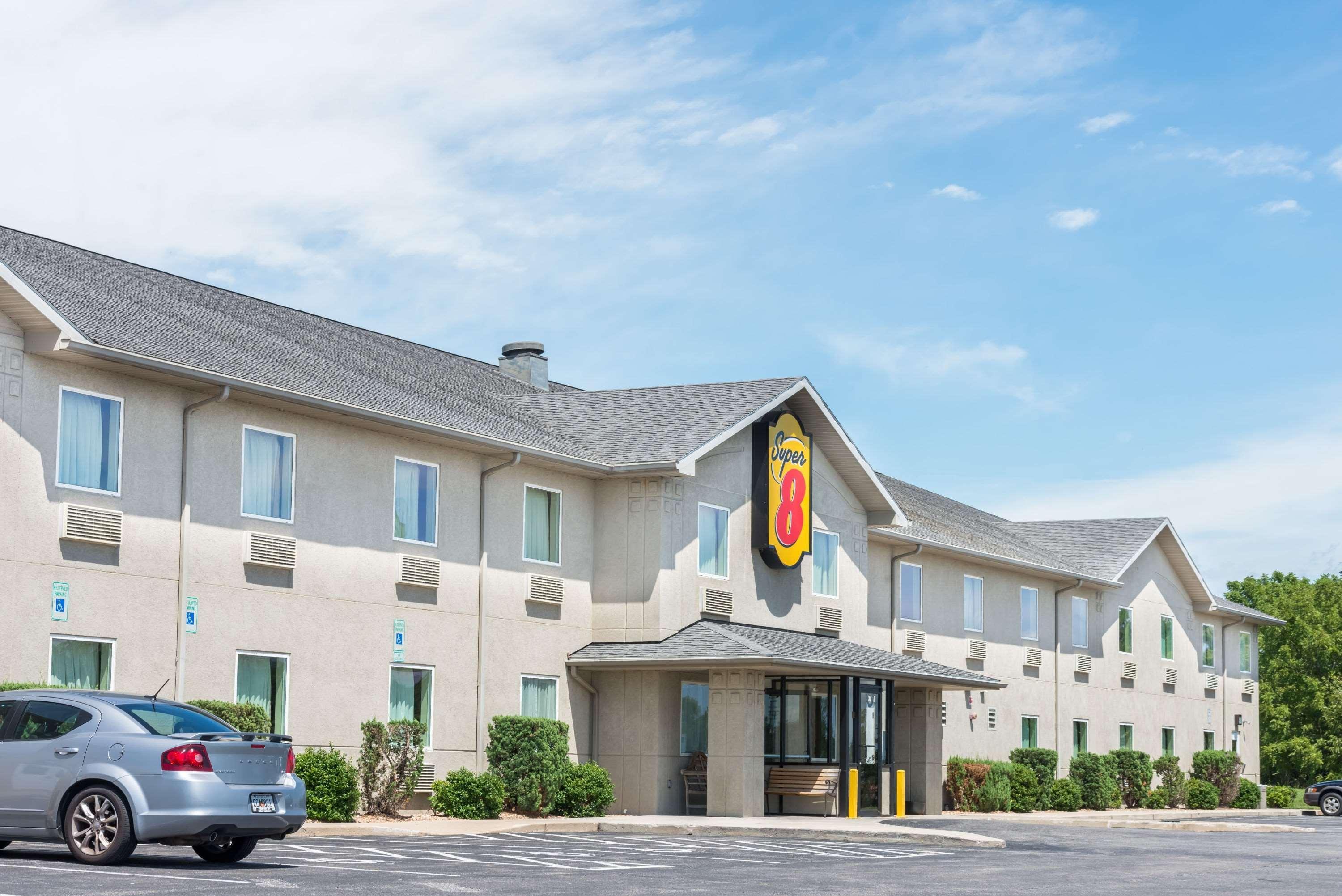 Hotel Super 8 By Wyndham Hagerstown/Halfway Area Exterior foto